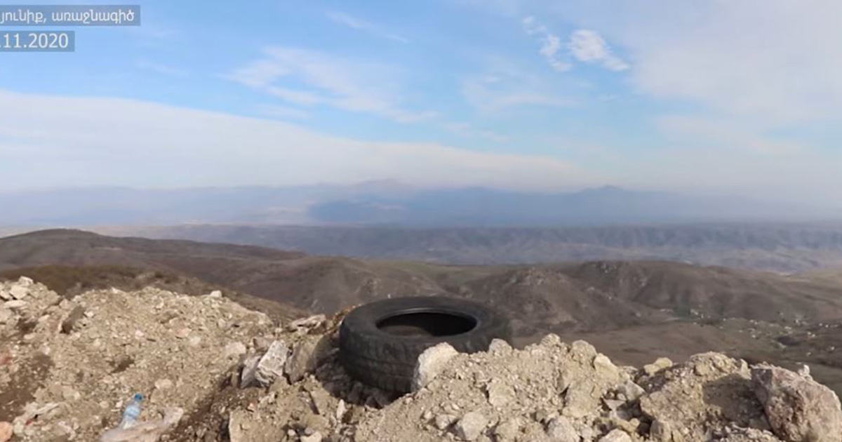 Սյունիք հասած հայ–ադրբեջանական սահմանին մեր տղաները շտապում են առավելագույն բարենպաստ դիրքերում ամրապնդվել(տեսանյութ)