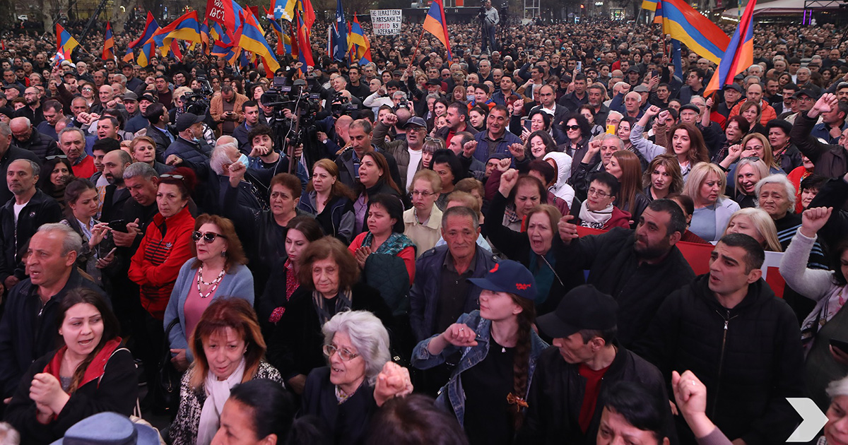 Ереван акции. Митинг. Митинг оппозиции. Митинг в Ереване. Митинг фото.