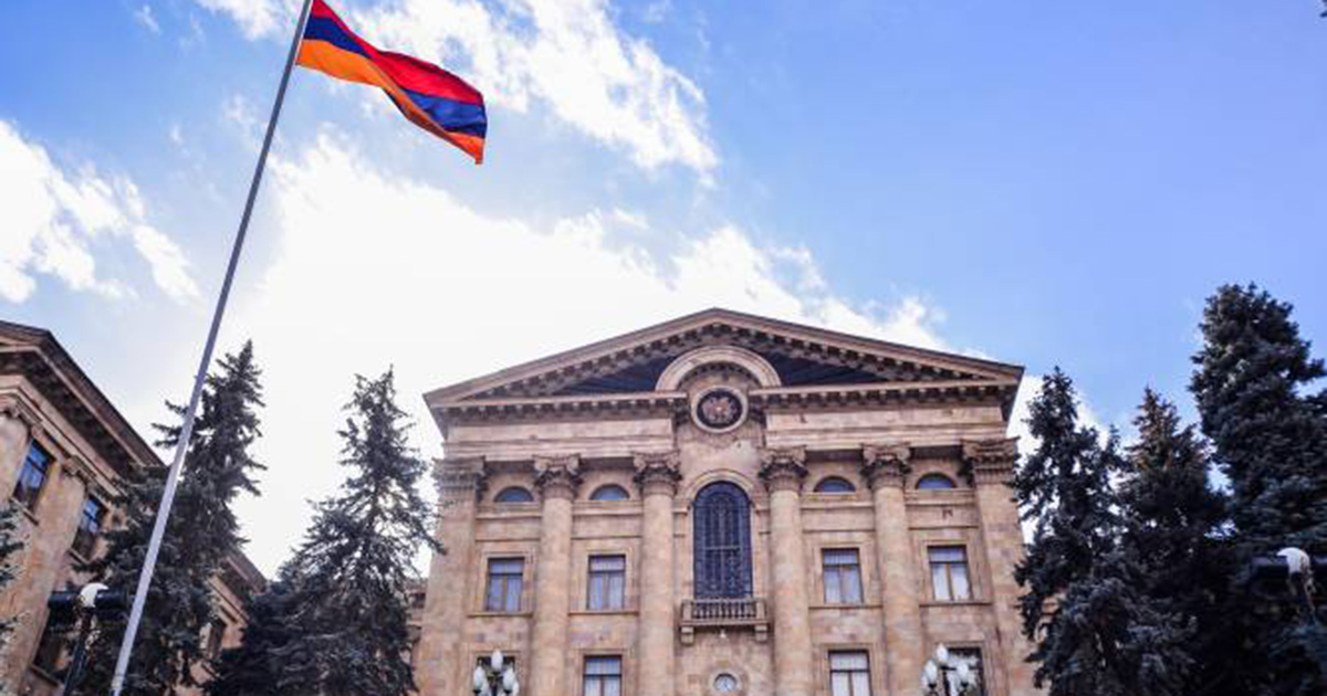 Խորհրդարանական մշտական հանձնաժողովի անդամները հարգել են Սումգայիթի զոհերի հիշատակը