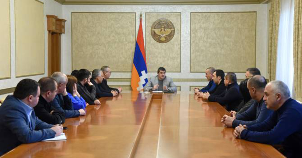 Արցախի նախագահ Հարությունյանը հանդիպել է Ազգային ժողովի «Ազատ հայրենիք-ՔՄԴ» խմբակցության հետ