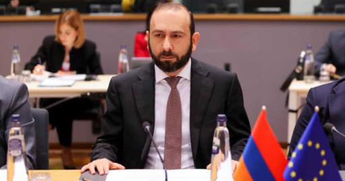 Հայաստանի և Ադրբեջանի միջև նոր սահմաններ չպետք է ստեղծվեն․ Արարատ Միրզոյան