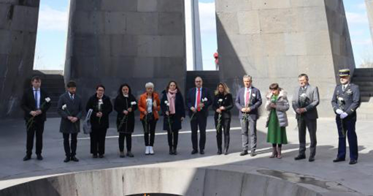 Ֆրանսիայի ԱԺ-ի Ֆրանսիա-Հայաստան բարեկամական խումբն այցելել են Հայոց ցեղասպանության հուշահամալիր