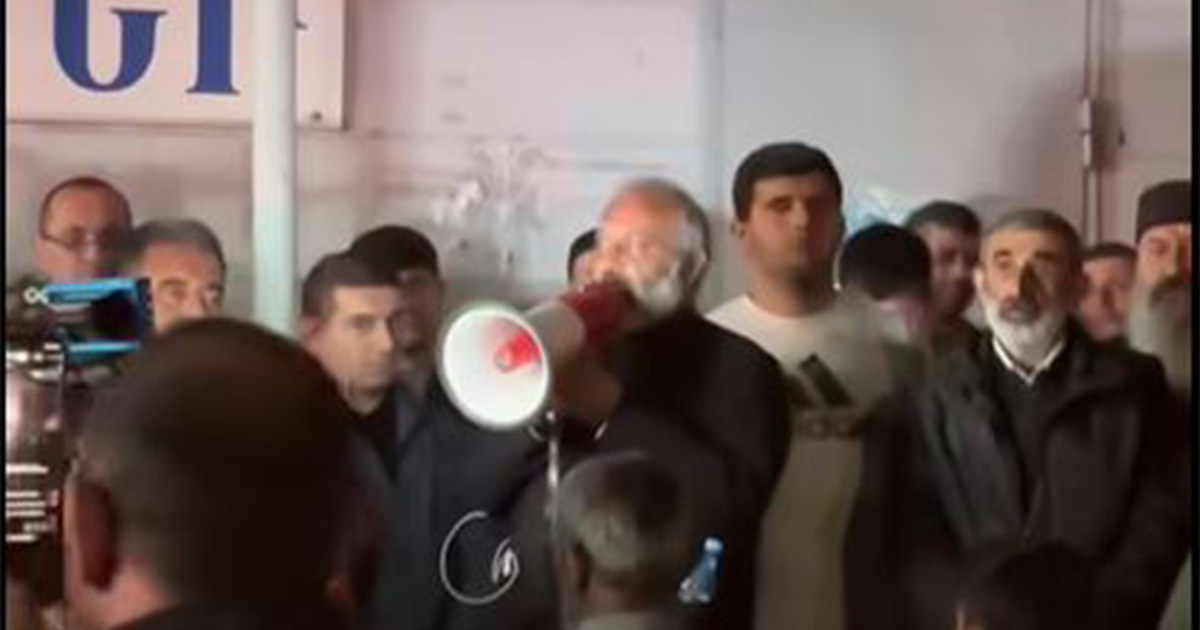 Օրենք խախտողները Երևանում՝ Կառավարության համար մեկ շենքում նստած են. Բագրատ սրբազան (տեսանյութ)