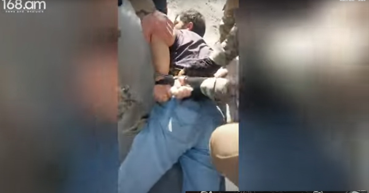 Օպերատորիս ո՞ւր եք տանում. ինչպես են դիմակավորված ոստիկանները գետնին տապալում NewDay-ի օպերատորին (տեսանյութ)