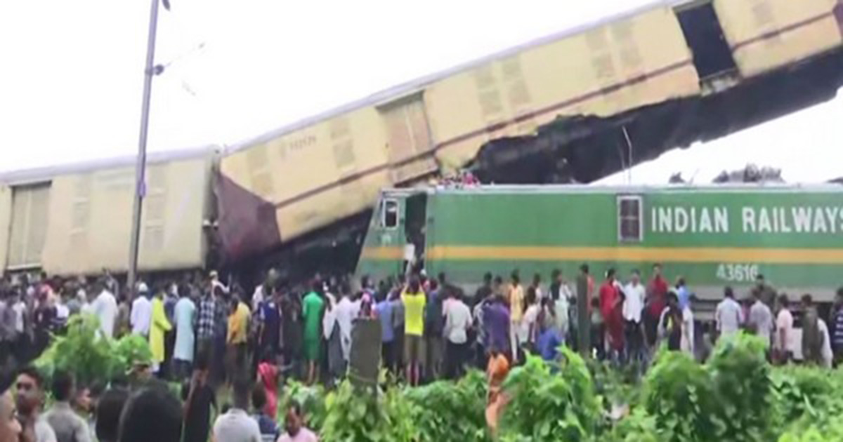 Հնդկաստանում ուղևորատար և բեռնատար գնացքների բախման հետևանքով կա առնվազն 13 զոհ
