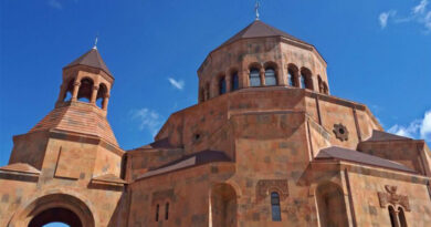 Ադրբեջանը Ստեփանակերտում քանդում է հայկական մշակույթը, Փաշինյանը զբաղված է «խաղաղության» պատմությամբ