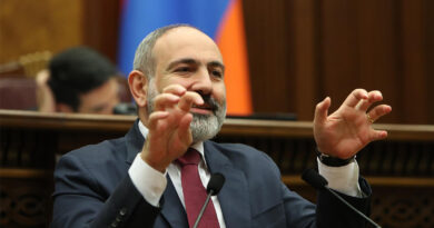 Երեկ Անկախության տոնն էր, այն չտոնեցի, ոչ էլ շնորհավորեցի որևէ մեկին Երեկ Անկախության տոնն էր, այն չտոնեցի, ոչ էլ շնորհավորեցի որևէ մեկին
